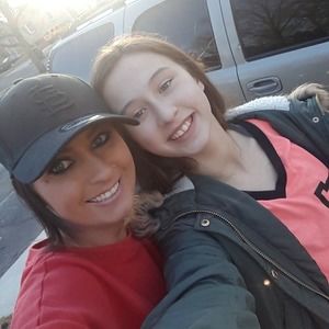 Meet your Posher, Gena